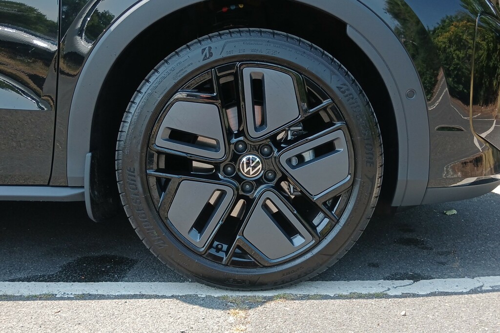 Volkswagen T-Roc 1.5 Etsi 150 R-line Dsg VU26AZO Black #5