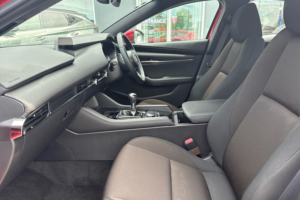 Mazda 3 2.0 E-skyactiv G Mhev Se-l Lux Red #6