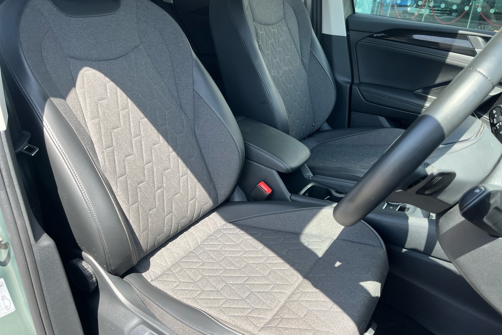 Volkswagen Tiguan Elegance Silver #34