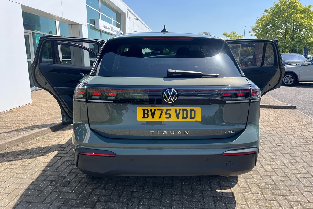 Volkswagen Tiguan Elegance Silver #49