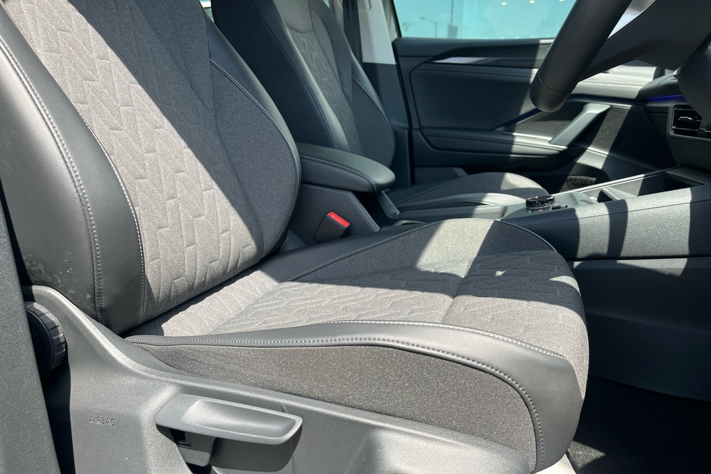 Volkswagen Tiguan Elegance Silver #33