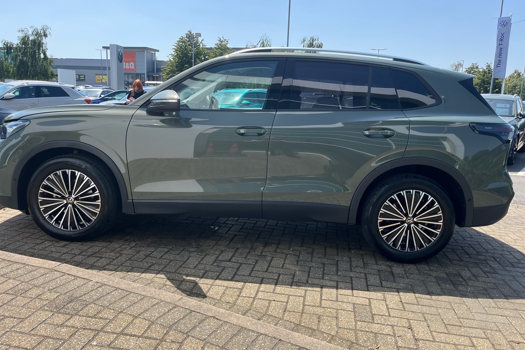 Volkswagen Tiguan Elegance Silver #27