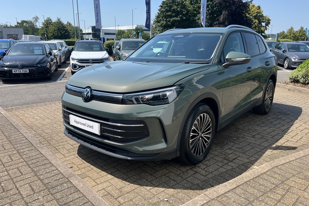 Volkswagen Tiguan Elegance Silver #18