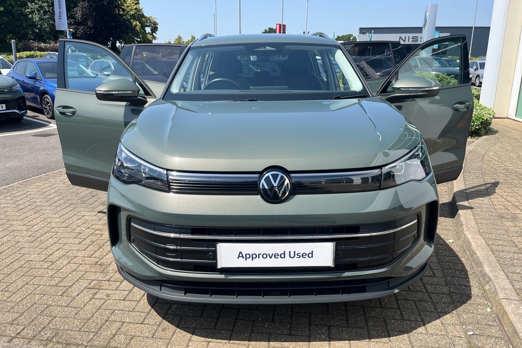 Volkswagen Tiguan Elegance Silver #43