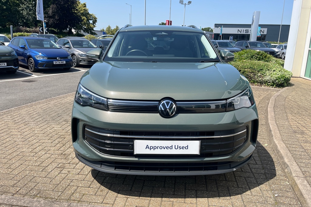 Volkswagen Tiguan Elegance Silver #16