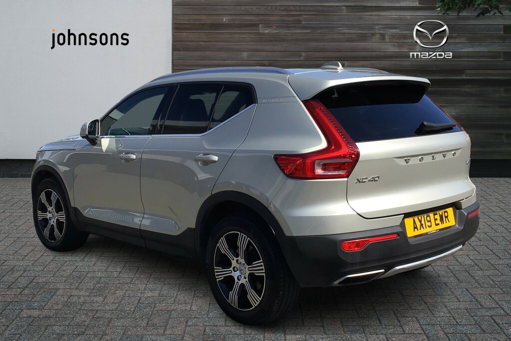 Volvo XC40 2.0 T4 Inscription Awd Geartronic Gold #2