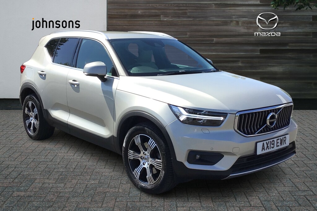 Volvo XC40 2.0 T4 Inscription Awd Geartronic Gold