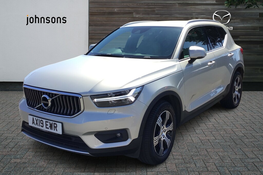 Volvo XC40 2.0 T4 Inscription Awd Geartronic Gold #4