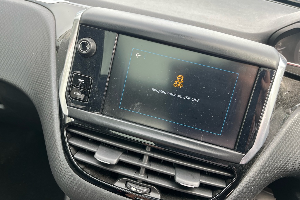 Peugeot 2008 1.2 Puretech Allure Premium Grey #31