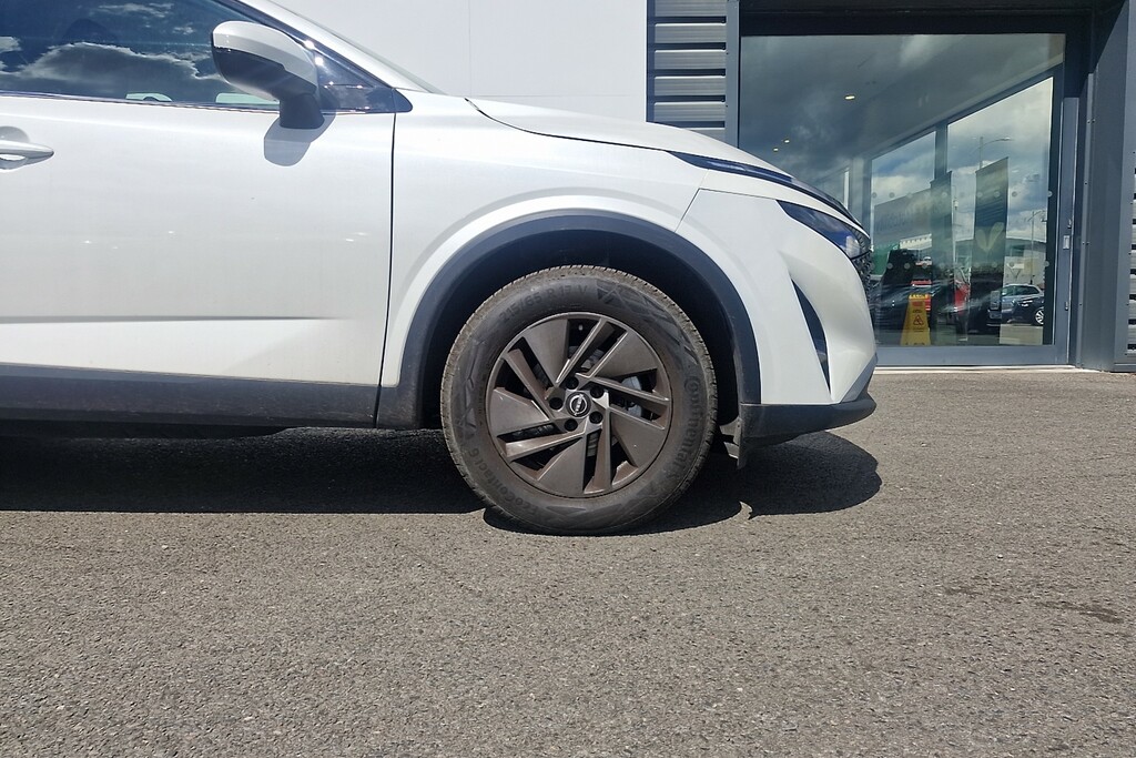 Nissan Qashqai 1.3 Dig-t Mh Acenta Premium White #5