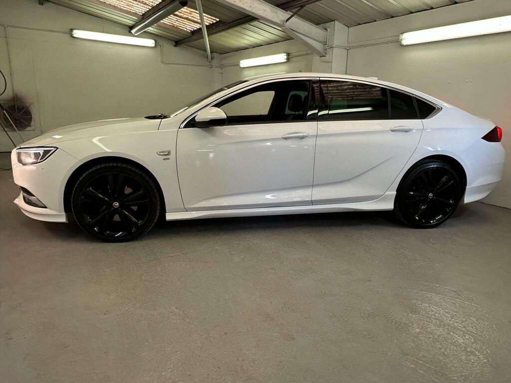 Vauxhall Insignia Elite Nav Td 4X4 4Wd White #9