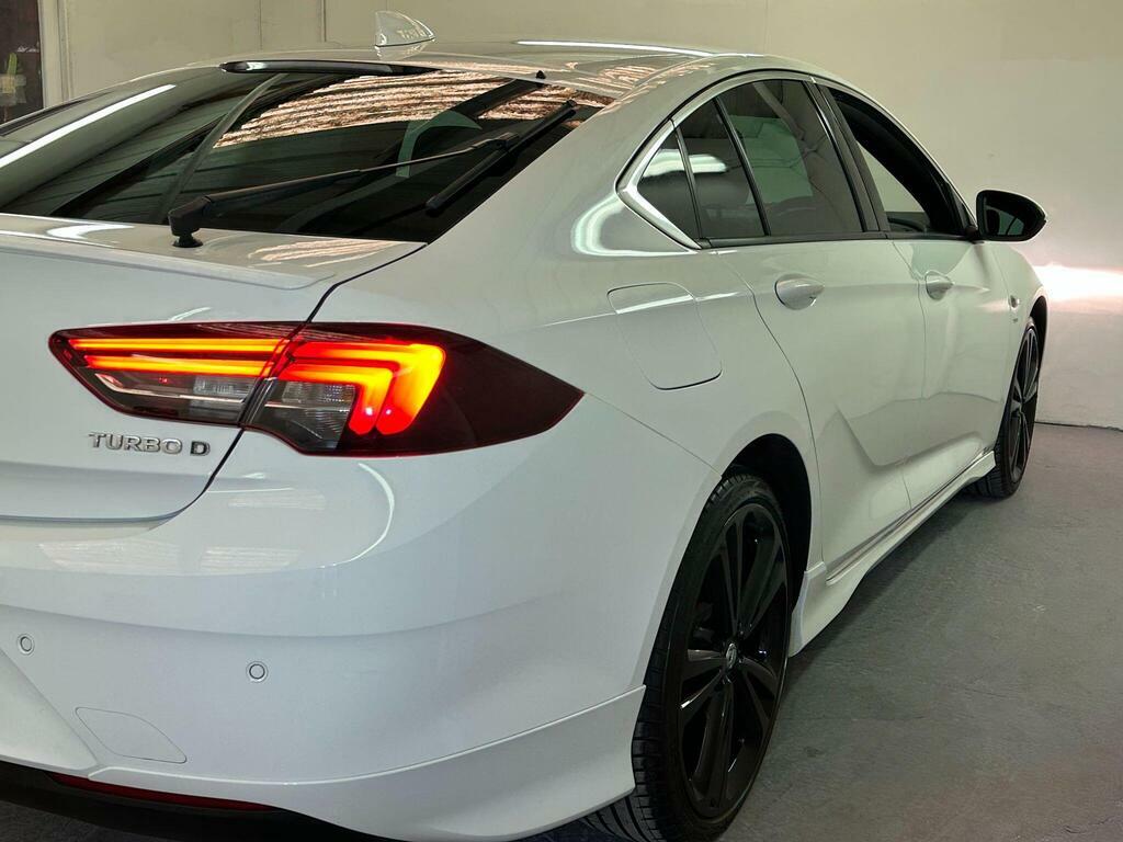Vauxhall Insignia 2.0 Turbo D Blueinjection Sri VX Line Nav Grand Sp White #5