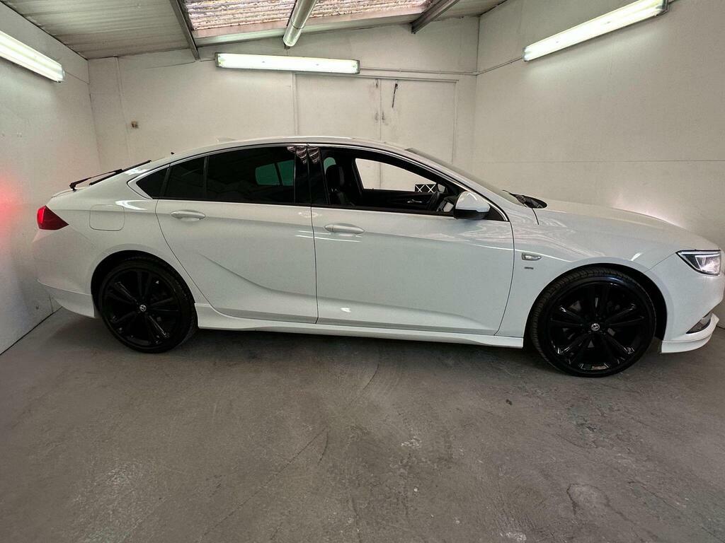 Vauxhall Insignia Elite Nav Td 4X4 4Wd White #8
