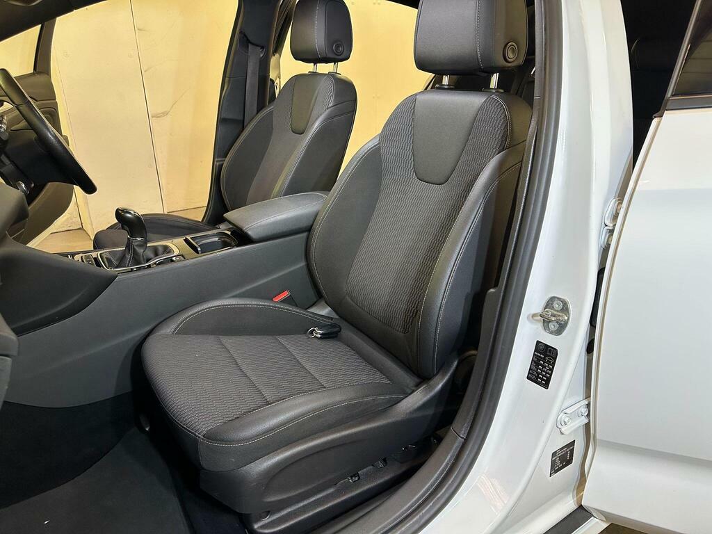 Vauxhall Insignia Elite Nav Td 4X4 4Wd White #24