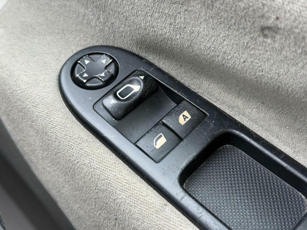 Peugeot 207  Blue #10