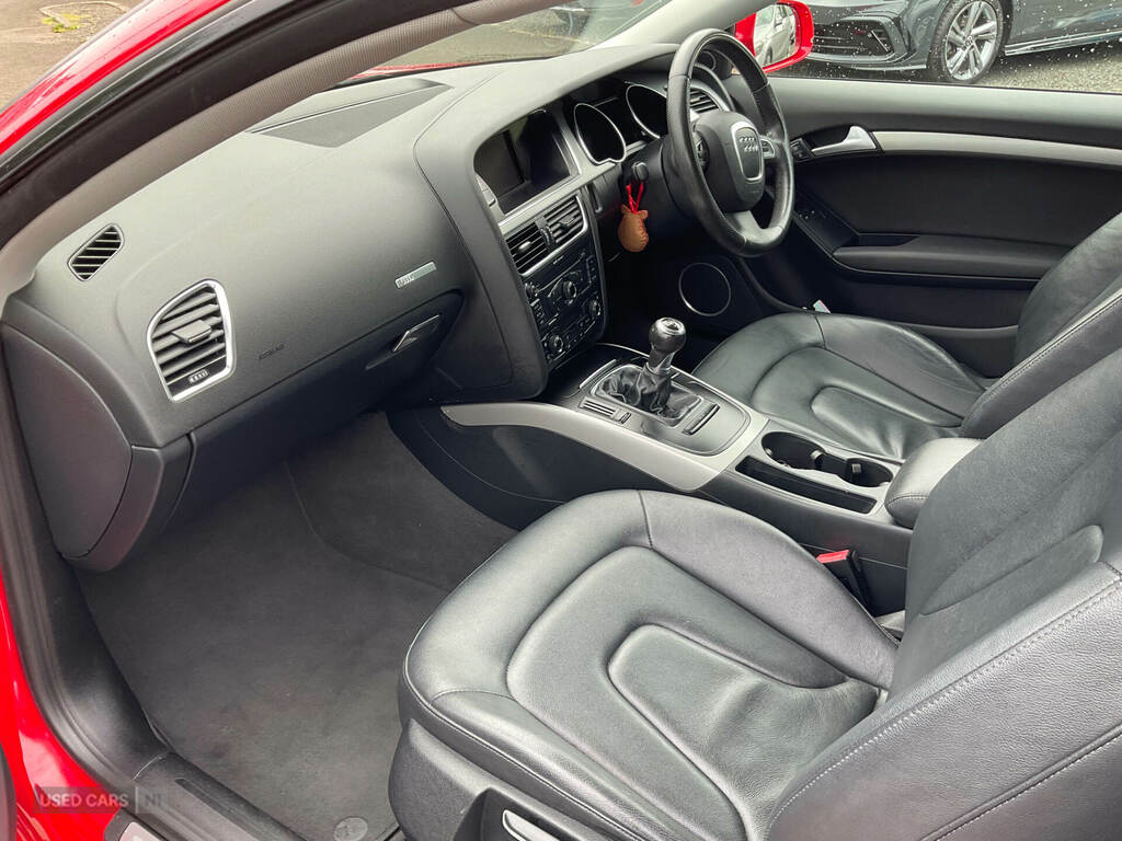 Audi A5 2.0 Tdi S Line Special Edition Euro 5 Ss Black #16