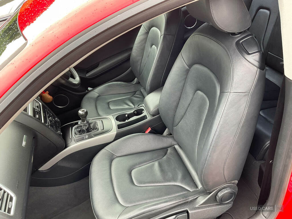 Audi A5 2.0 Tdi S Line Special Edition Euro 5 Ss Black #17