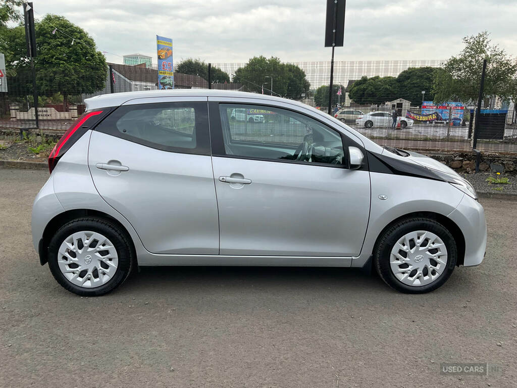 Toyota Aygo Red #7