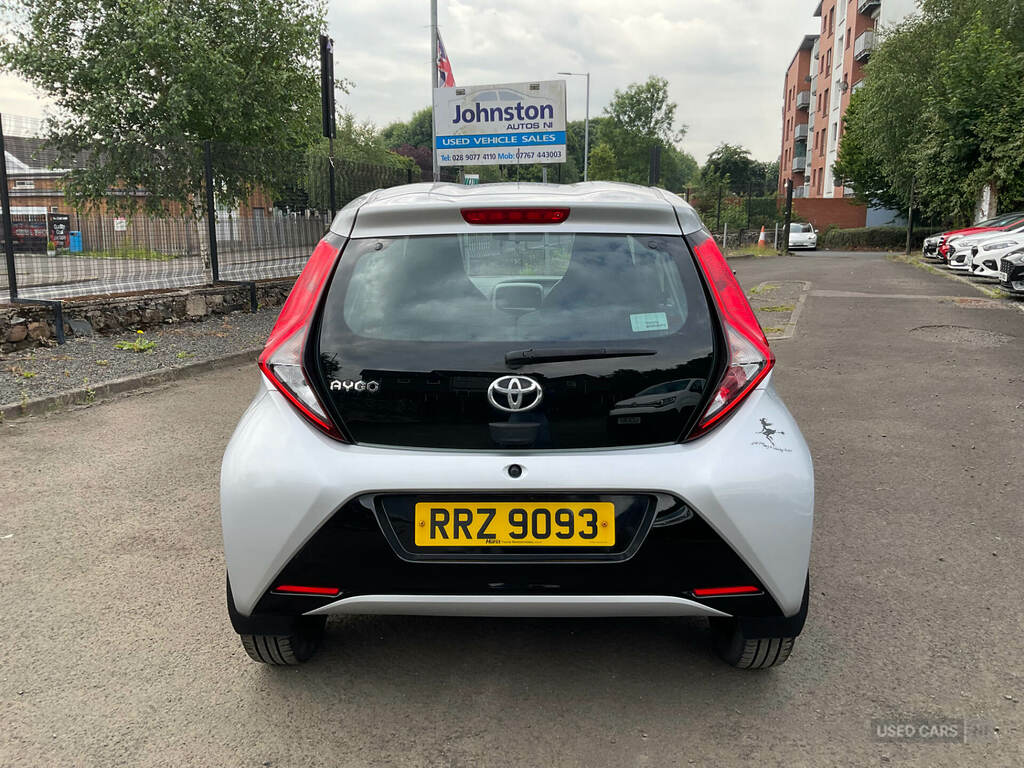 Toyota Aygo 1.0 Vvt-i X-play Tss Silver #5