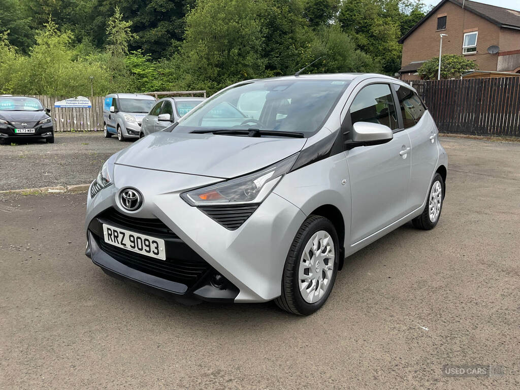 Toyota Aygo 1.0 Vvt-i X-play Tss Silver #3