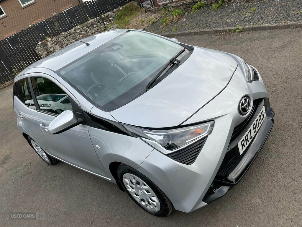 Toyota Aygo Red #9