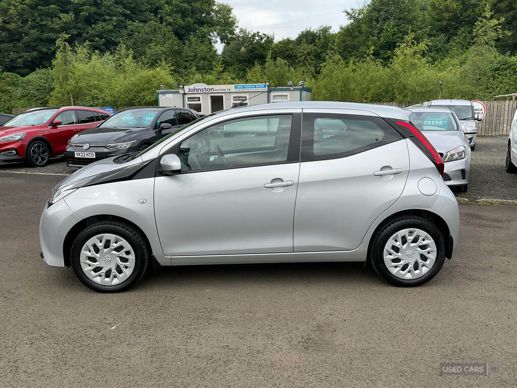 Toyota Aygo Red #8