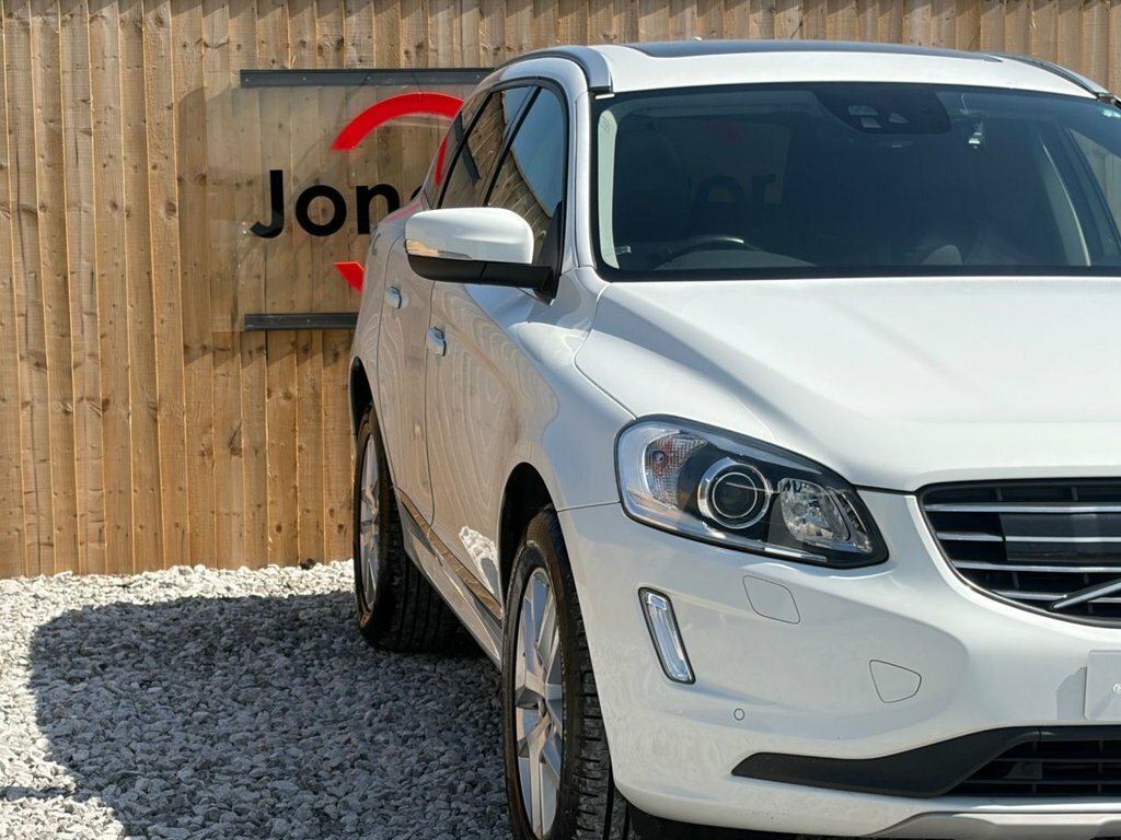 Volvo XC60 2L Se Lux Nav White #6