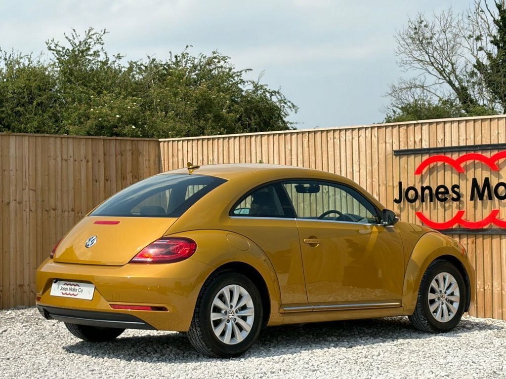 Volkswagen Beetle 1.2L Design Yellow #6