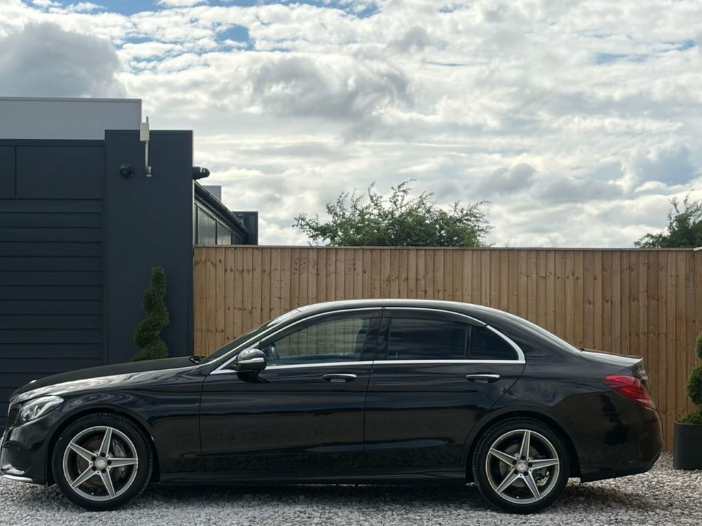 Mercedes-Benz C Class 2L Amg Line Black #4