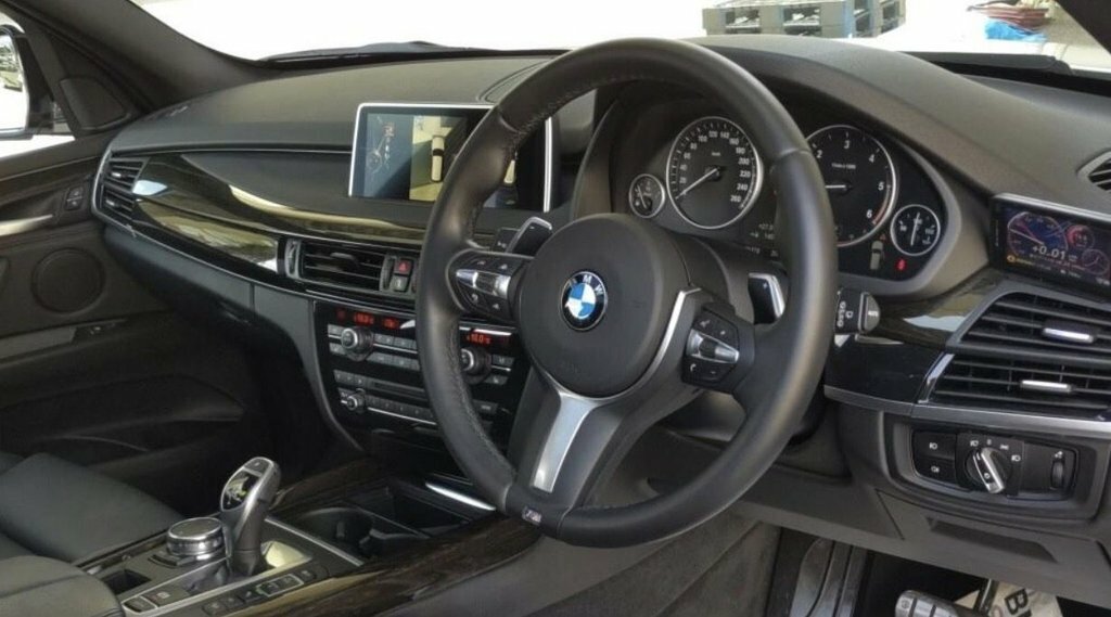 BMW X5 3L M Sport Black #6