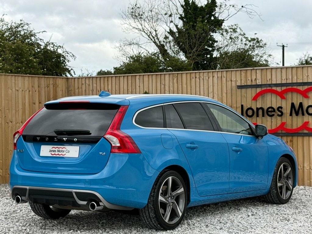 Volvo V60 2L R-design Lux Nav Blue #5