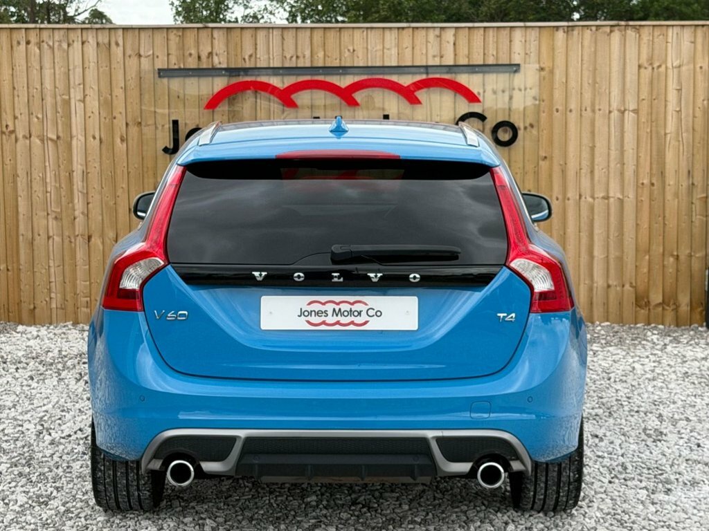 Volvo V60 2L R-design Lux Nav Blue #6