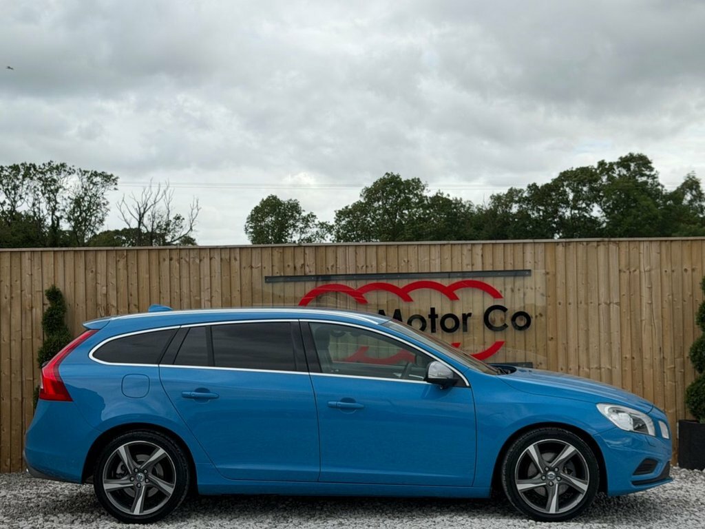 Volvo V60 2L R-design Lux Nav Blue #4