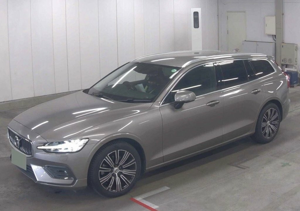 Volvo V60 2L Inscription Gold #2