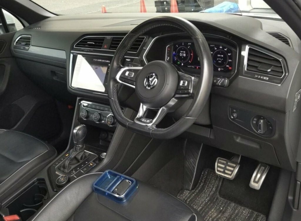 Volkswagen Tiguan 2L R-line KL68BVG White #4