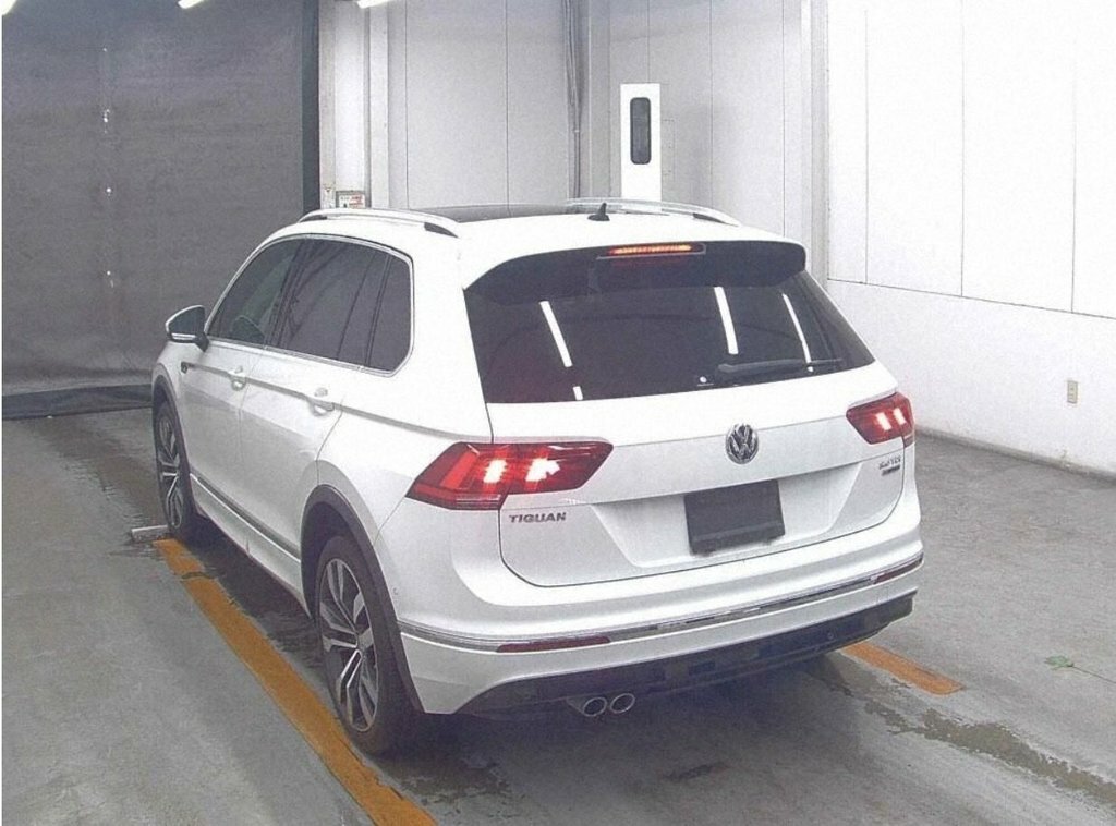 Volkswagen Tiguan 2L R-line KL68BVG White #3