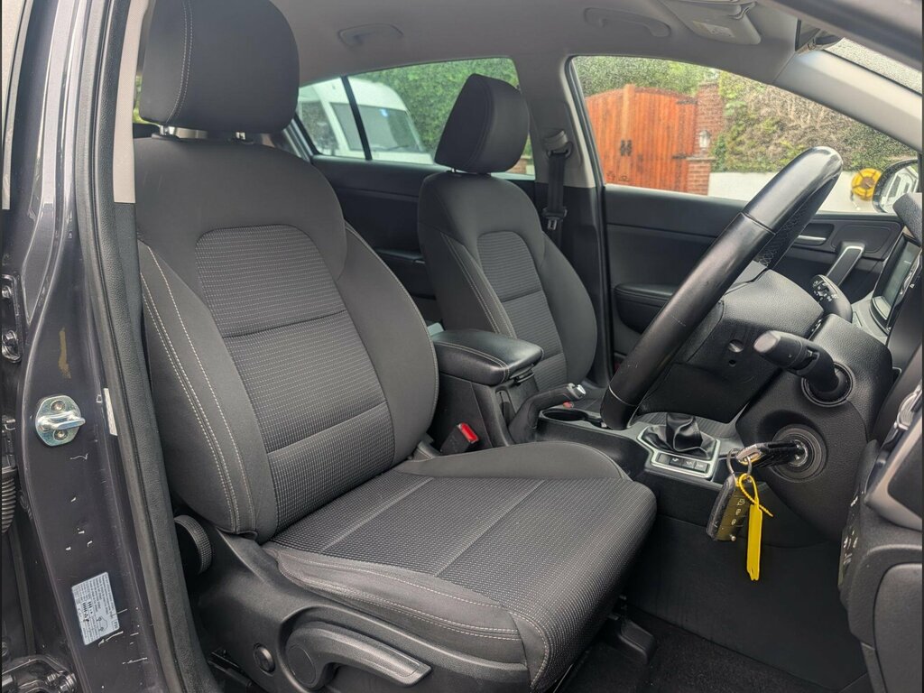 Kia Sportage 1.6 Gdi 2 Euro 6 Ss MM18VMW Silver #3