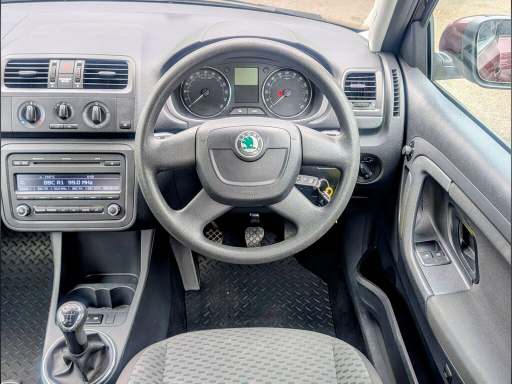 Skoda Fabia 1.2 S Euro 5 Red #2