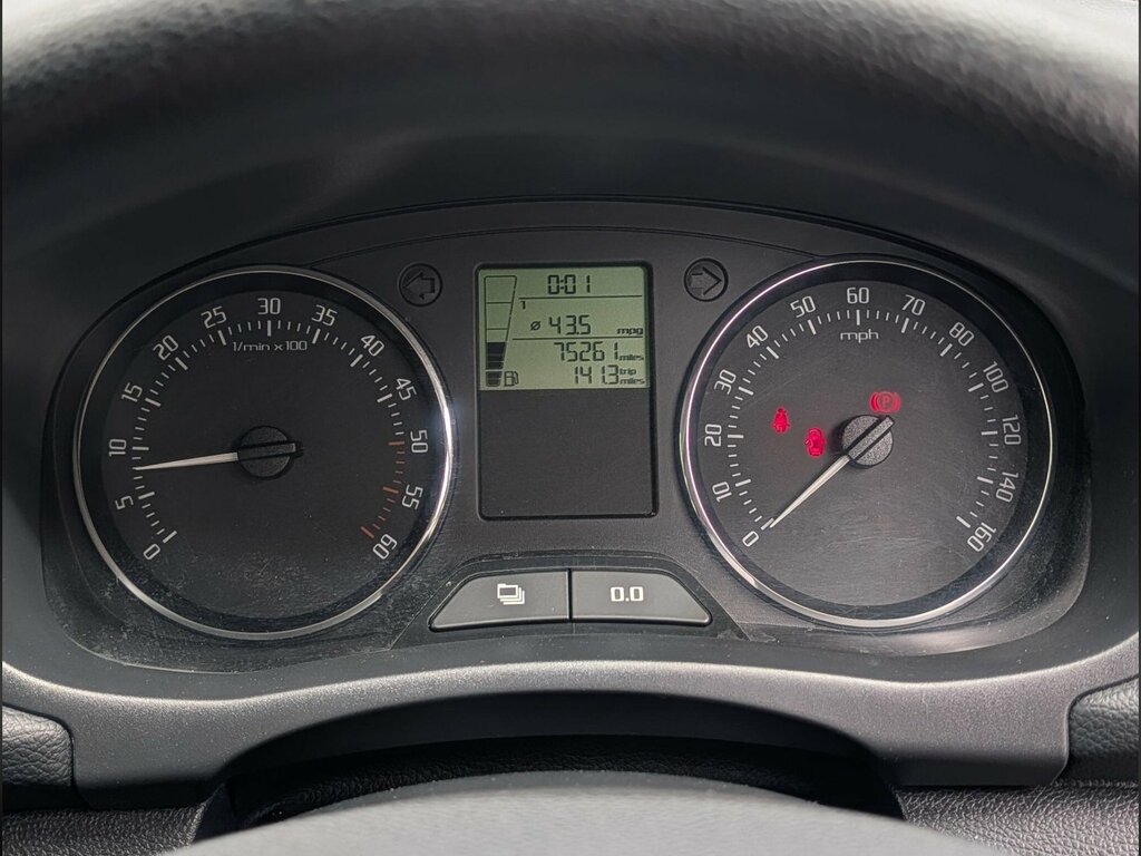 Skoda Fabia 1.2 S Euro 5 Red #42