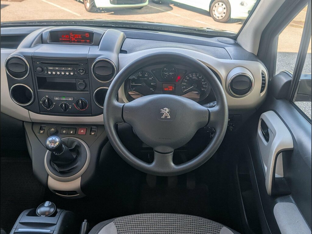 Peugeot Partner Tepee Tepee 1.6 Hdi Tepee Outdoor Blue #40