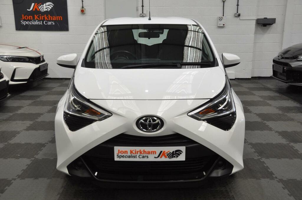 Toyota Aygo Hatchback 1.0 Vvt-i X-play Euro 6 Ss 2021 White #2