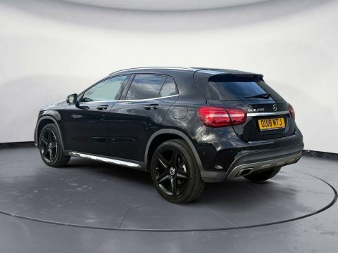 Mercedes-Benz GLA Class 1.6 Gla 200 Black #3