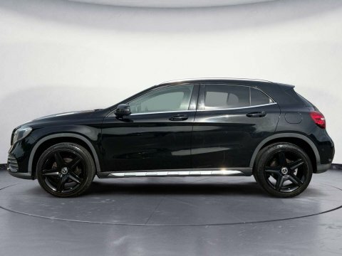 Mercedes-Benz GLA Class 1.6 Gla 200 OU18MTJ Black #2