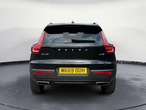 Volvo XC40 2.0 Xc40 R-design Black #4