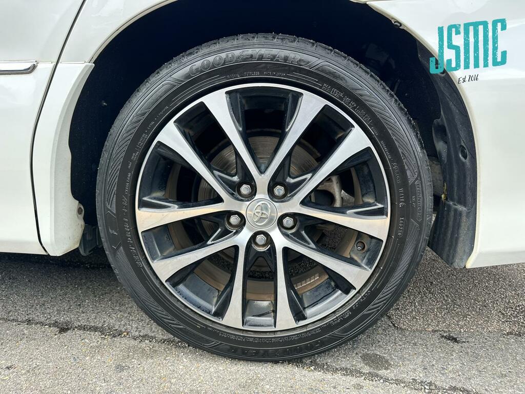 Toyota Estima 2.4L Gr Silver #34