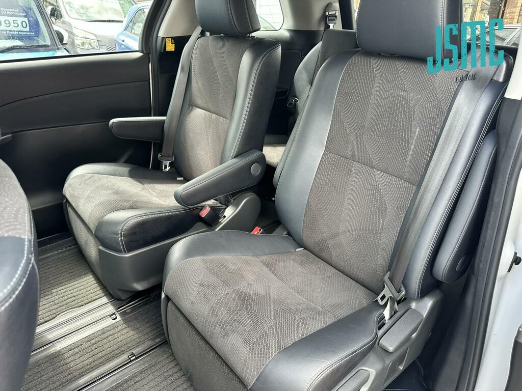 Toyota Estima 2.4L Gr Silver #7