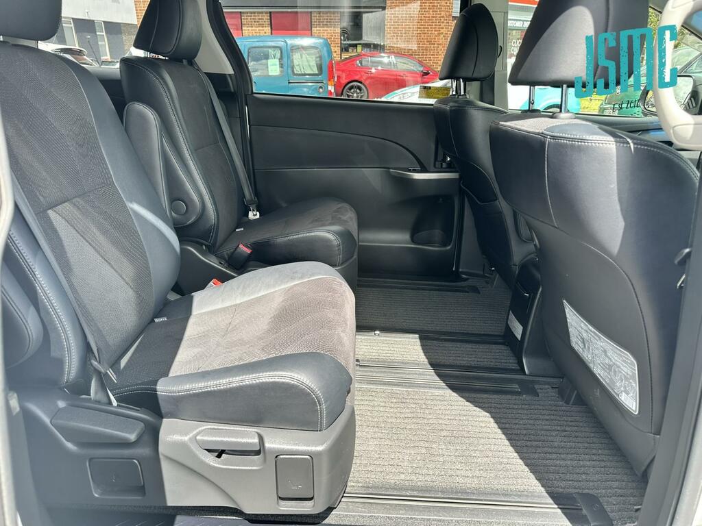 Toyota Estima 2.4L Gr Silver #10