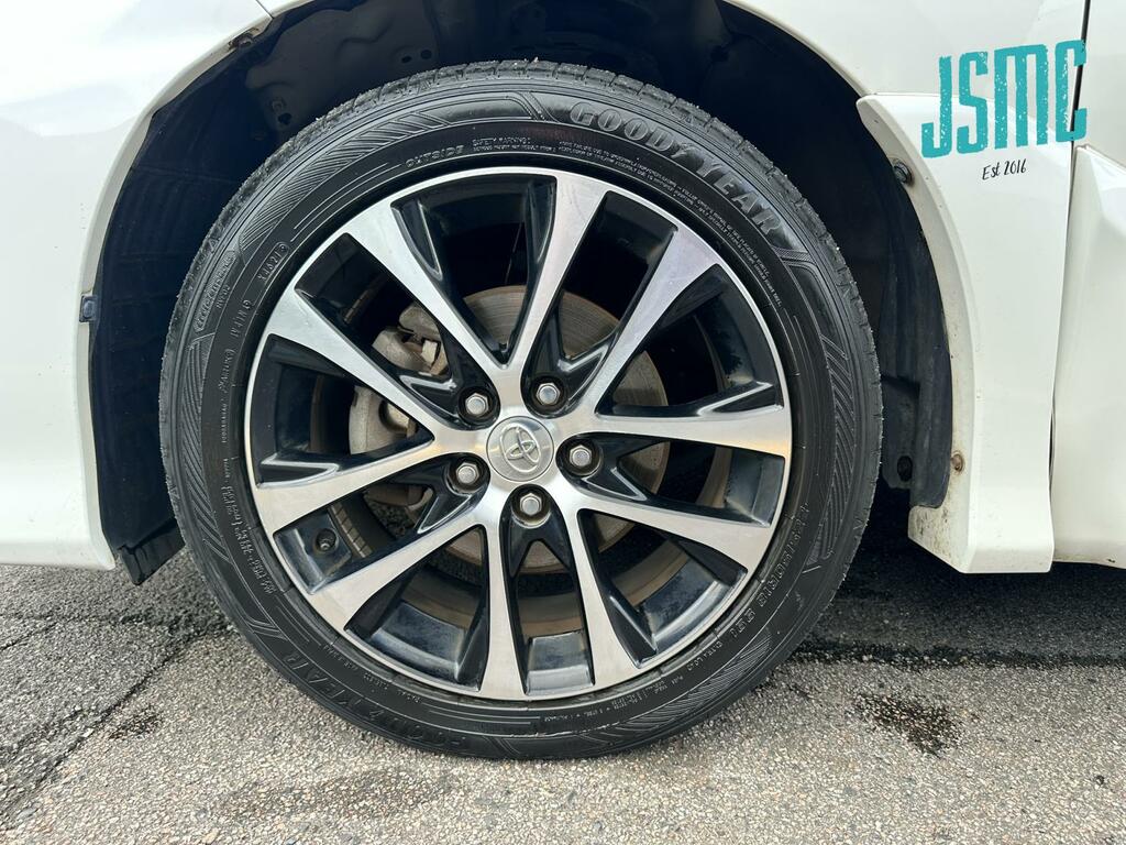 Toyota Estima 2.4L Gr Silver #37