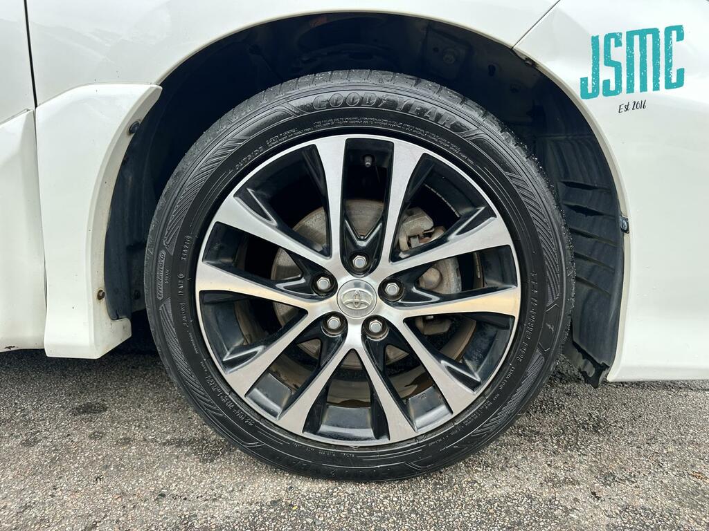 Toyota Estima 2.4L Gr Silver #32