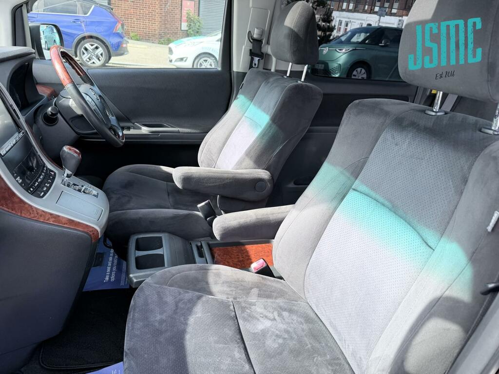 Toyota Vellfire 2.4 201160 8 Seats Mpv Ulez Silver #8